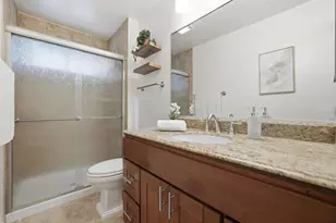 5261 Garwood Dr, San Jose, CA 95118 - Photo 13