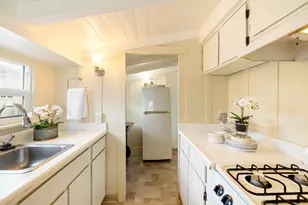 683 Ocean View Blvd, Pacific Grove, CA 93950 - Photo 17