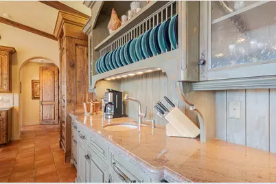 8730 Bluff Ct, Bradley, CA 93426 - Photo 19