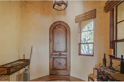 8730 Bluff Ct, Bradley, CA 93426 - Photo 7