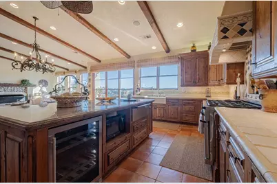 8730 Bluff Ct, Bradley, CA 93426 - Photo 17