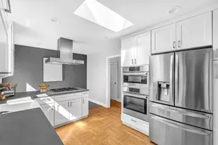2204 Roosevelt Ave, Redwood City, CA 94061 - Photo 9