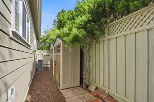 550 Gabilan St, Los Altos, CA 94022 - Photo 23