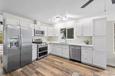 1300 Meadow Ct, Morgan Hill, CA 95037 - Photo 15