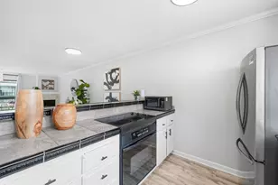 30 Eddystone Ct, Redwood City, CA 94065 - Photo 7