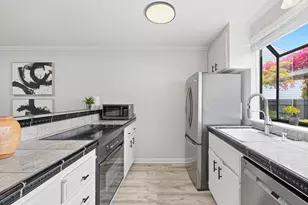 30 Eddystone Ct, Redwood City, CA 94065 - Photo 5