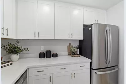 3184 Fernside Sq, San Jose, CA 95132 - Photo 9