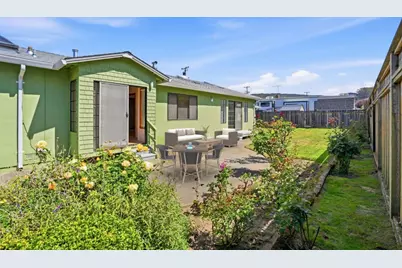 1372 Alicante Dr, Pacifica, CA 94044 - Photo 25