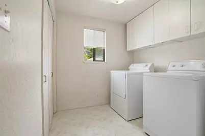 1372 Alicante Dr, Pacifica, CA 94044 - Photo 21