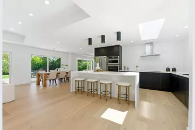 1073 Celilo Dr, Sunnyvale, CA 94087 - Photo 9