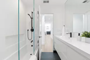 1073 Celilo Dr, Sunnyvale, CA 94087 - Photo 33