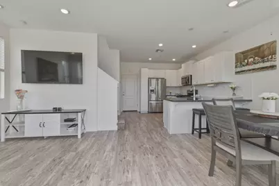 1180 Julia Cir, Hollister, CA 95023 - Photo 7