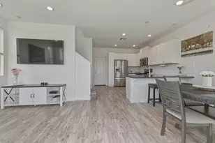 1180 Julia Cir, Hollister, CA 95023 - Photo 7