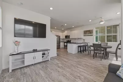 1180 Julia Cir, Hollister, CA 95023 - Photo 7