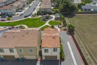 1180 Julia Cir, Hollister, CA 95023 - Photo 45