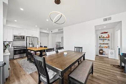 1055 S Serrano Ave 305, Los Angeles, CA 90006 - Photo 11