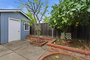 2051 Edgegate Dr, San Jose, CA 95122 - Photo 35