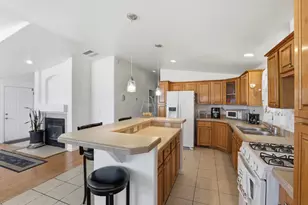 500 W 10th St 119, Gilroy, CA 95020 - Photo 5