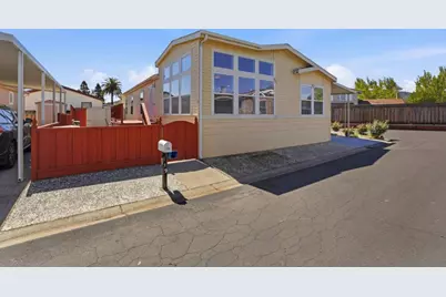 500 W 10th St 119, Gilroy, CA 95020 - Photo 1