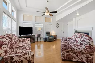 500 W 10th St 119, Gilroy, CA 95020 - Photo 3