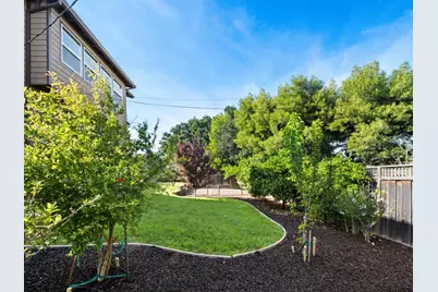 Laurel St, San Carlos, CA 94070 - Photo 31