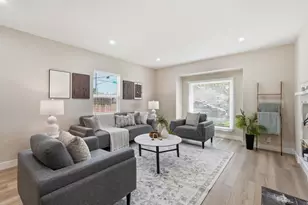 135 E Younger Ave, San Jose, CA 95112 - Photo 3