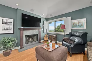 14 Susan Gale Ct, Menlo Park, CA 94025 - Photo 13