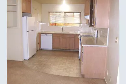 1253 Los Olivos Dr 5, Salinas, CA 93901 - Photo 9