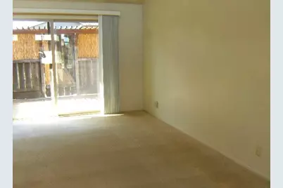 1253 Los Olivos Dr 5, Salinas, CA 93901 - Photo 5