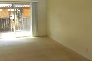 1253 Los Olivos Dr 5, Salinas, CA 93901 - Photo 5