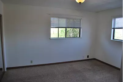 18761 Eisenhower St, Salinas, CA 93906 - Photo 11