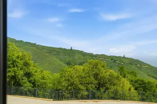 19534 Montevina Rd, Los Gatos, CA 95033 - Photo 97