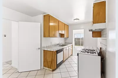 141 Marlin Ct, San Francisco, CA 94124 - Photo 7