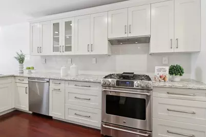 190 Granada Dr, Mountain View, CA 94043 - Photo 13