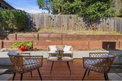 10910 Glen Artney St, Oakland, CA 94605 - Photo 39