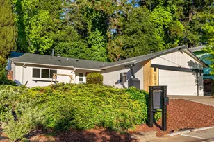 10910 Glen Artney St, Oakland, CA 94605 - Photo 3