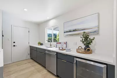 10910 Glen Artney St, Oakland, CA 94605 - Photo 17