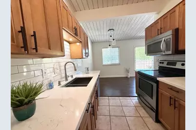 845 Division St D, Pleasanton, CA 94566 - Photo 1