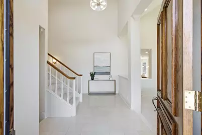 21592 Villa Maria Ct, Cupertino, CA 95014 - Photo 3