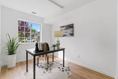 301 Saint Martin Dr, Redwood City, CA 94065 - Photo 9