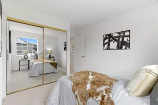 301 St Martin Dr, Redwood City, CA 94065 - Photo 25