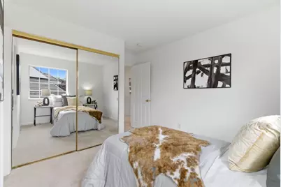 301 Saint Martin Dr, Redwood City, CA 94065 - Photo 23