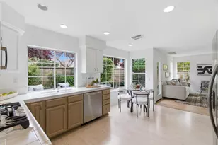 301 St Martin Dr, Redwood City, CA 94065 - Photo 11