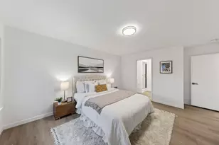 1579 Branham Ln, San Jose, CA 95118 - Photo 17