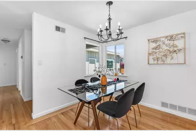 779 Broadmoor Dr, San Jose, CA 95129 - Photo 9
