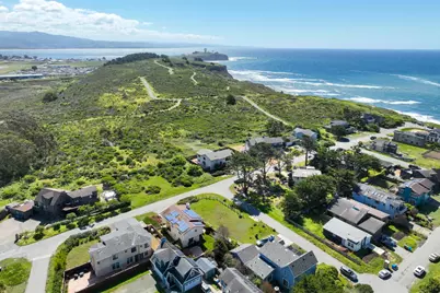 121 Bernal Ave, Moss Beach, CA 94038 - Photo 7