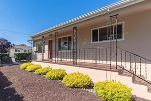 2 Portola Ave, Monterey, CA 93940 - Photo 5