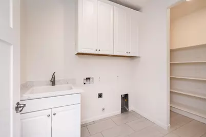 9269 Red Thistle Ct, Sacramento, CA 95829 - Photo 29