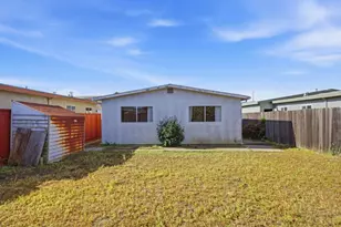 415 Spruce Cir, Watsonville, CA 95076 - Photo 23