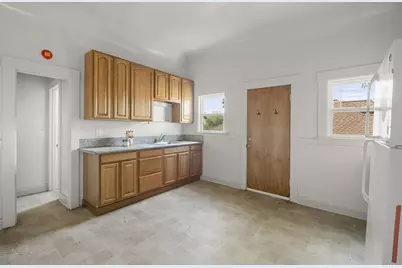 320-324 Athol Ave, Oakland, CA 94606 - Photo 9